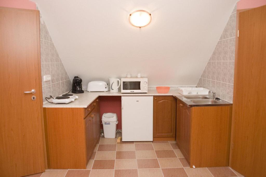Erdos Apartments Mosonmagyaróvár Εξωτερικό φωτογραφία